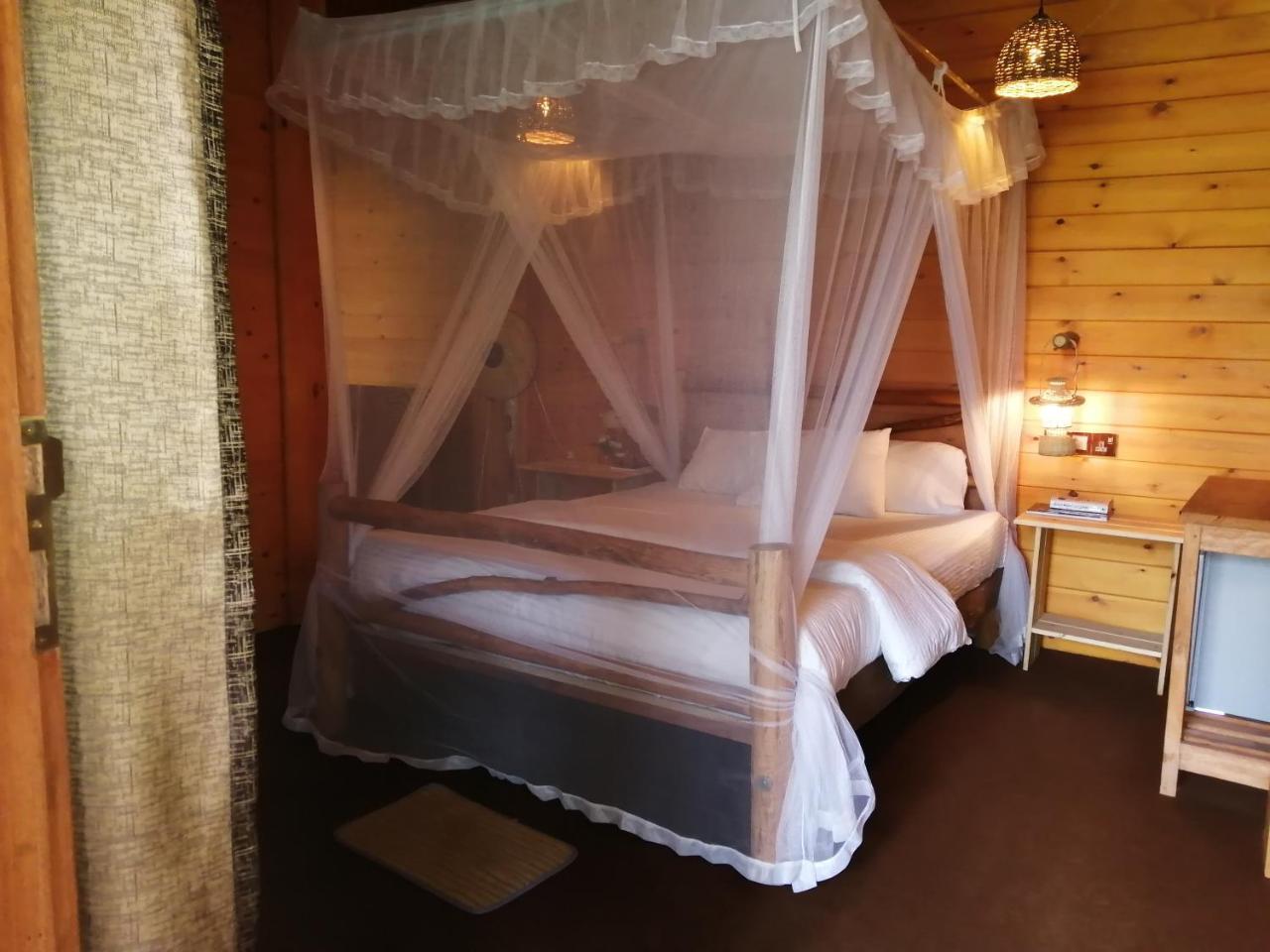 Ella Wood Cabin Экстерьер фото